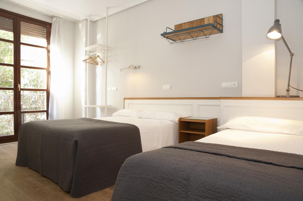 Apartamentos Sabinas Don Jaime Saragossa Pokój zdjęcie