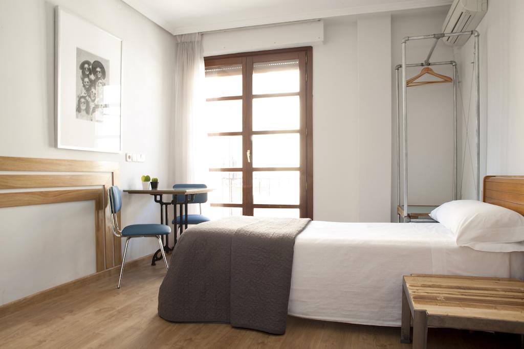 Apartamentos Sabinas Don Jaime Saragossa Pokój zdjęcie